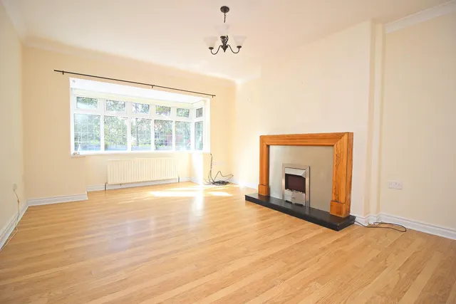 Springwell Road, North End, DH1, photo 2