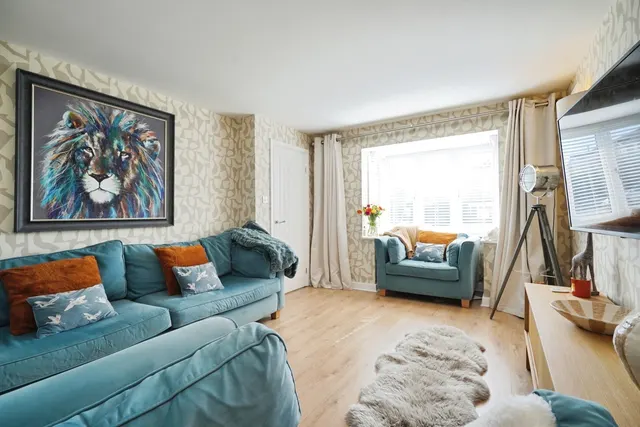 Briar Close, Hugglescote, LE67, photo 3