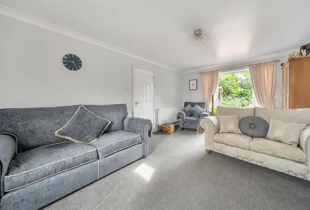 Bricknell Avenue, Bredon, GL20, photo 3