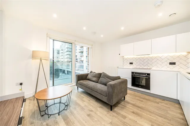 Plowden Road, London, SE3, photo 2