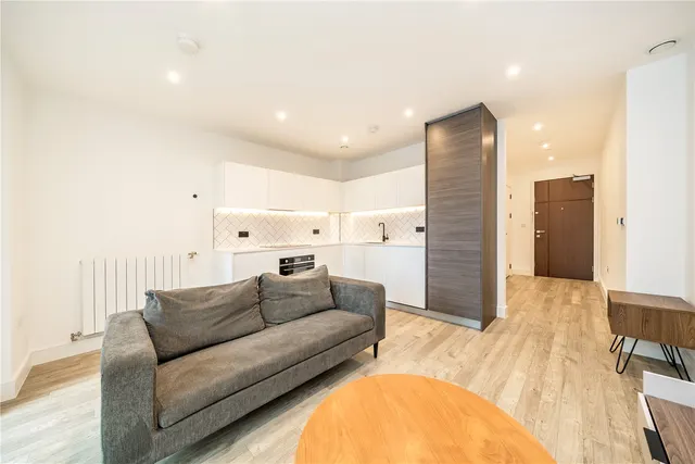 Plowden Road, London, SE3, photo 3