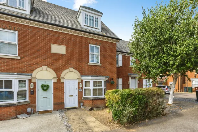 Forum Way, Kingsnorth, TN23, photo 1