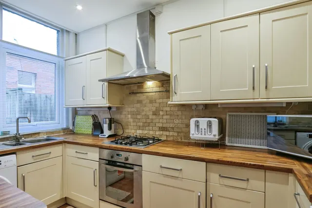 Ascham Road, Bournemouth, BH8, photo 3