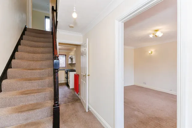 Juniper Close, Towcester, NN12, photo 2