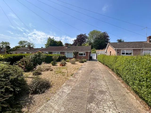 Damgate Close, Acle, NR13, photo 2