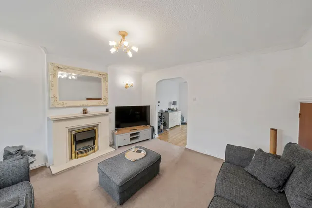 Howe Bridge Close, Atherton, M46, photo 2