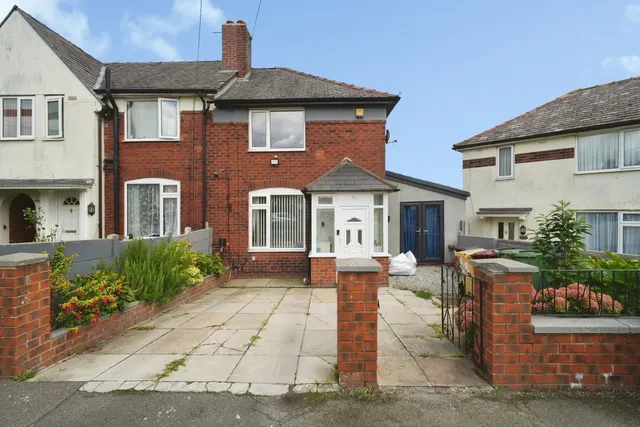 Jedburgh Avenue, Bolton, BL1, photo 1