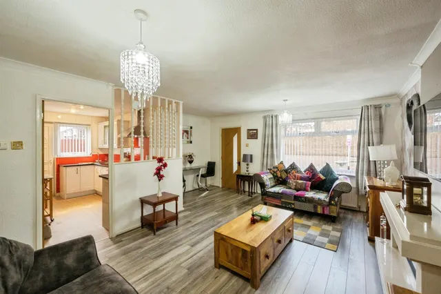 Photo 2 — Frobisher Grove, Maltby, Rotherham