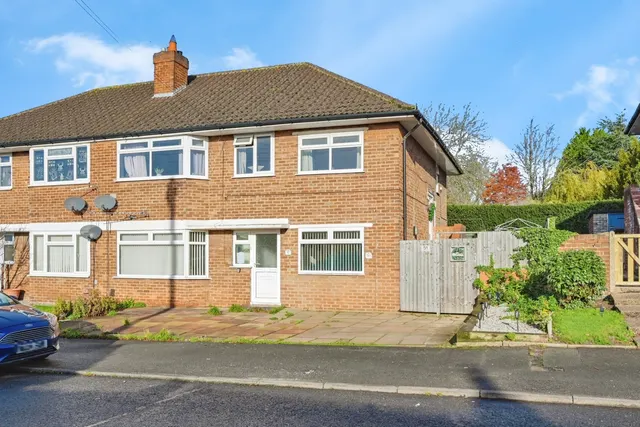 Chestnut Avenue, Tamworth, Staffordshire, B79, photo 1
