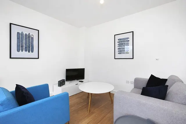 Mortimer Street, Fitzrovia, W1W, photo 2