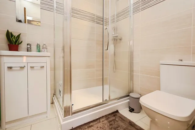 Hagley Road, B16, photo 3