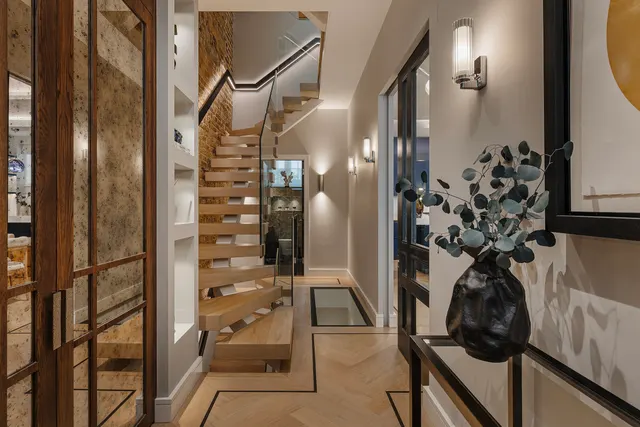 Eccleston Square Mews, Pimlico, SW1V, photo 3