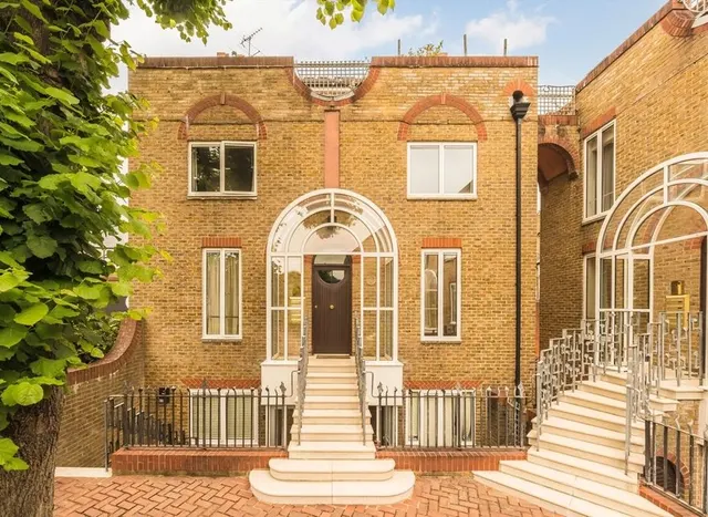 Oxford Road, Ealing, W5, photo 1