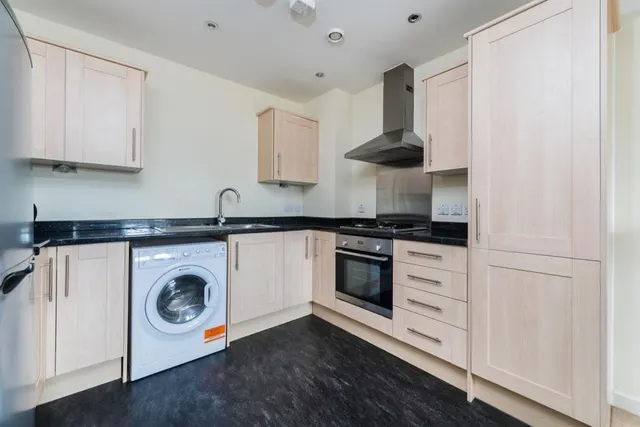 Beeton Way, London, SE27, photo 1