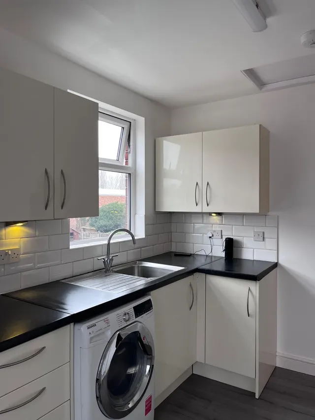 Anglesey Road, Burton upon Trent, DE14, photo 3
