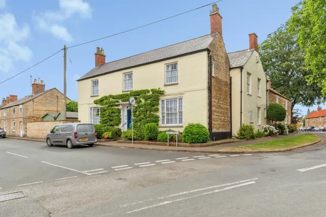 High Street, Caythorpe, Grantham, photo 1
