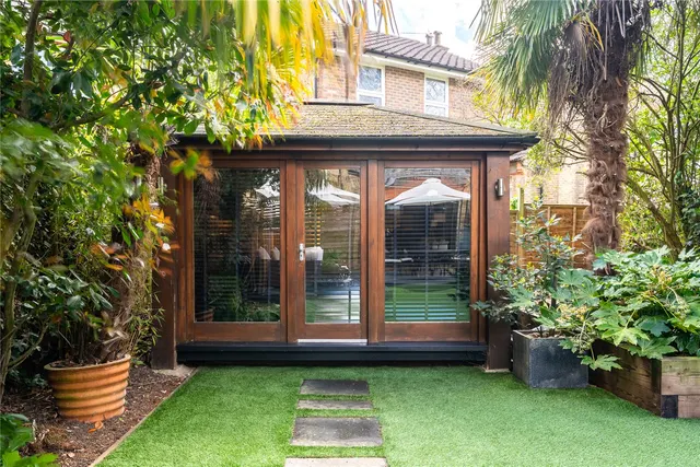 Photo 2 — Palace Road, London, SW2