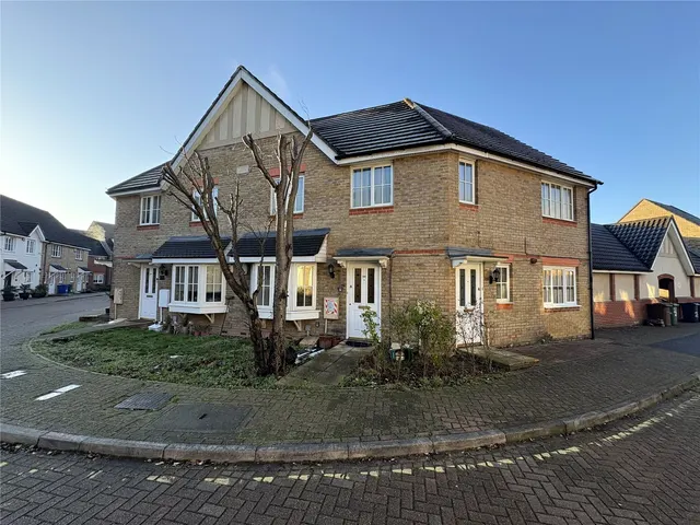 Plymouth Road, Chafford Hundred, Grays, Essex, RM16, photo 1