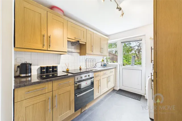 Photo 2 — Stonewold Close, Kingsthorpe, Northampton, Northamptonshire, NN2
