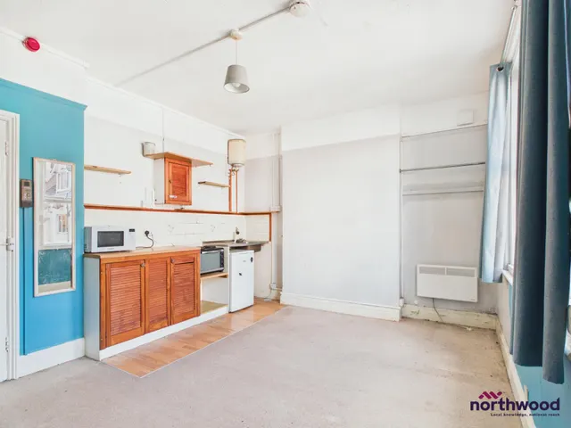 Hyde Road, Little Chelsea, BN21, photo 3
