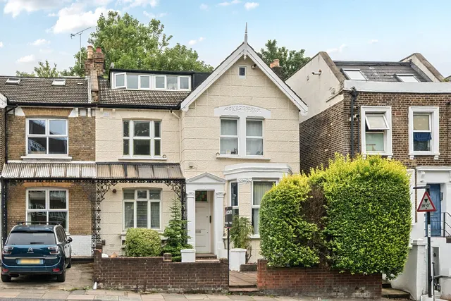 Lewisham Road, SE13, photo 1
