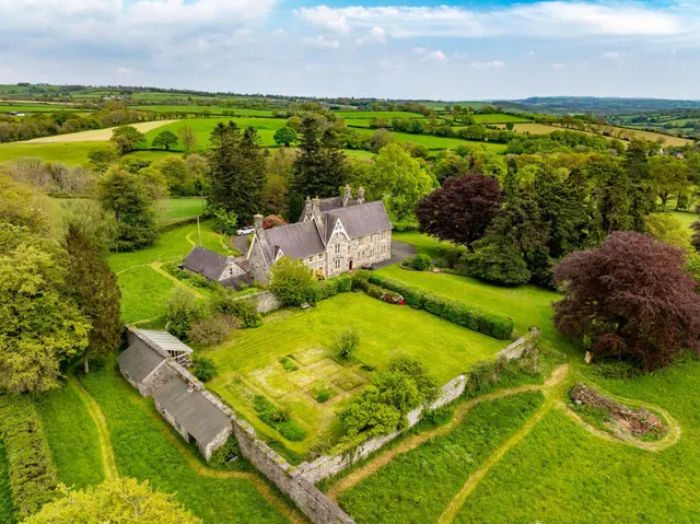 Glanolmarch Mansion, Llechryd, SA43, photo 2