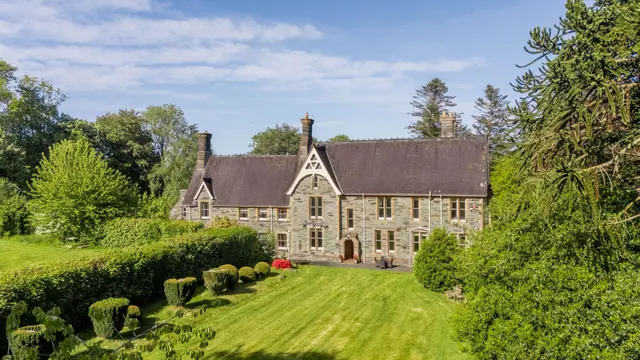 Glanolmarch Mansion, Llechryd, SA43, photo 3