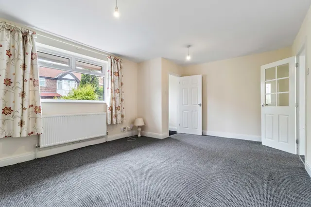Photo 2 — Lindi Avenue, Grappenhall, Warrington, Warrington, WA4 2SJ