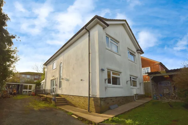 Collaton Road, Shiphay, Torquay, Devon, TQ2