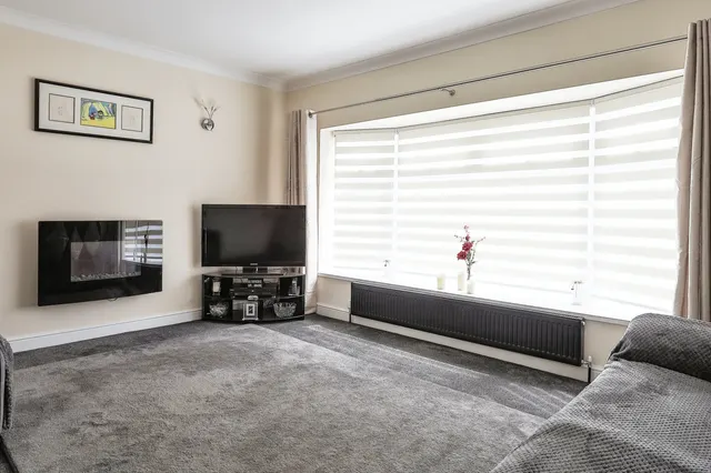 Photo 3 — Cale Close, Tamworth, Staffordshire, B77