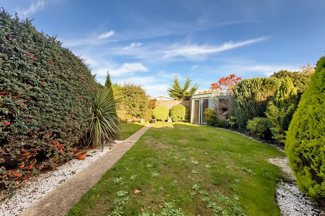 East Preston, BN16, photo 2