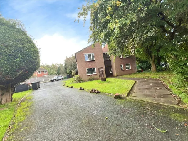 Weyhill Close, Pendeford, WV9, photo 2