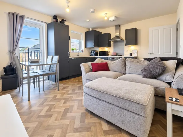 Clark Drive, Bristol, BS37, photo 2