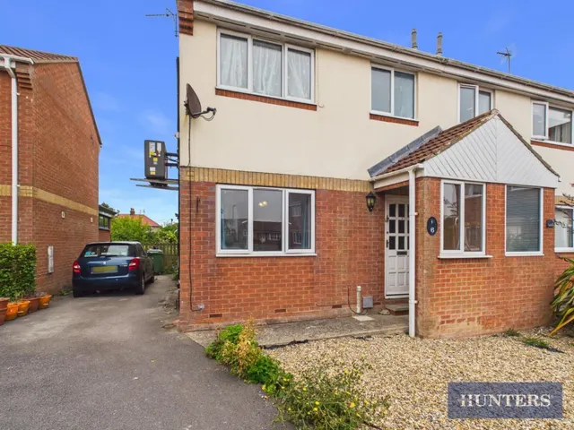 Mallard Close, Filey, YO14, photo 1