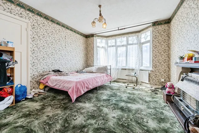 Photo 3 — Honey Hill Road, Bedford, Bedfordshire, MK40