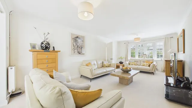 Photo 2 — Milton Way, Bretton, Peterborough, PE3