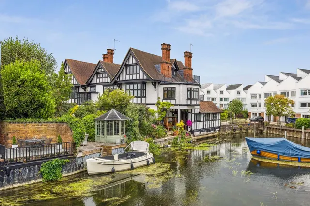 Mill Road, Marlow, SL7, photo 1