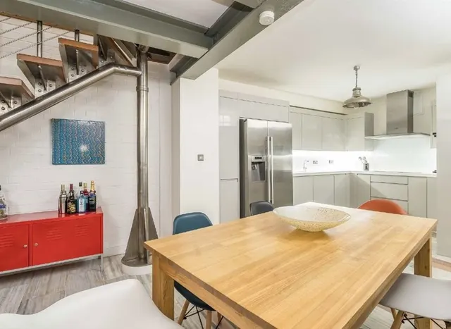 Grasmere Road, E13, photo 2