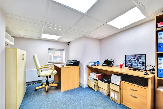 Pool Road, Nuneaton, photo 1