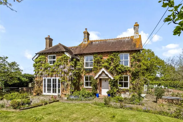 Photo 2 — Chiddingly, Lewes, East Sussex, BN8 6HF