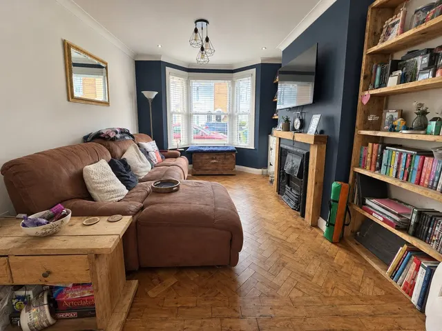 Coronation Road, Sheerness, ME12, photo 2