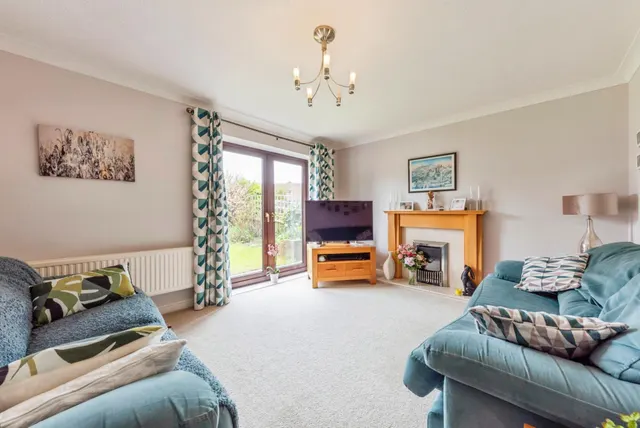 Ravendale Close, Grantham, NG31, photo 3