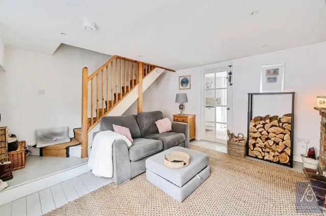 Mitre Street, Buckingham, MK18, photo 3