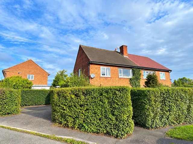 Lowe Drive, Knutsford, photo 1