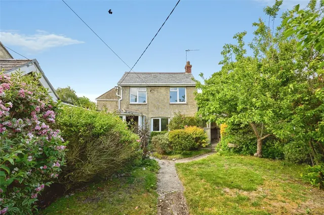 Church Street, Niton, PO38, photo 2
