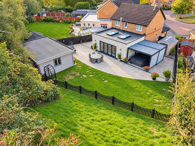 Marlowe Road, Northwich, photo 1