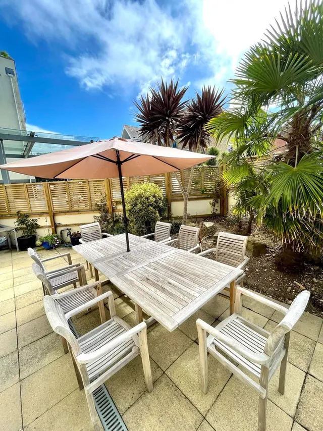 Photo 3 — 2 Studland Dene Road, Bournemouth BH4 8DP
