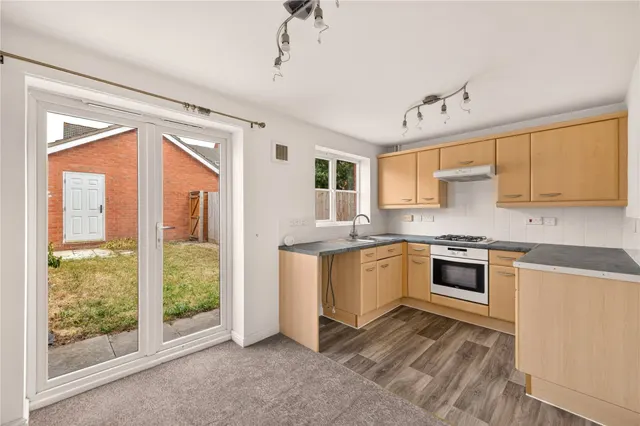 Julius Close, Emersons Green, BS16, photo 3