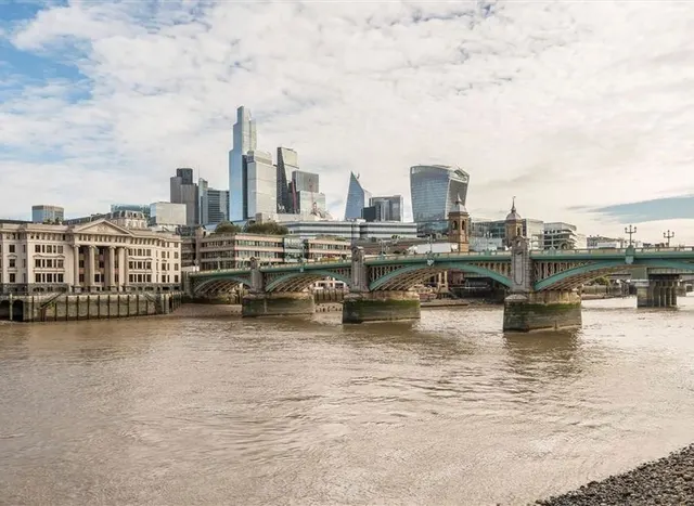 New Globe Walk, London Bridge, SE1, photo 1