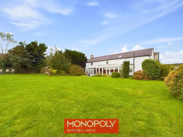 Bryn Uchaf, Llannefydd, LL16, photo 2